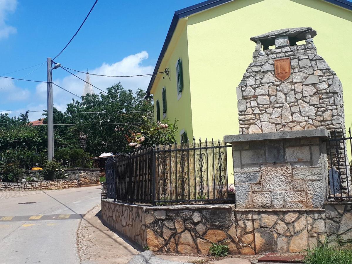 Apartment Terra Rossa Kaštelir 외부 사진